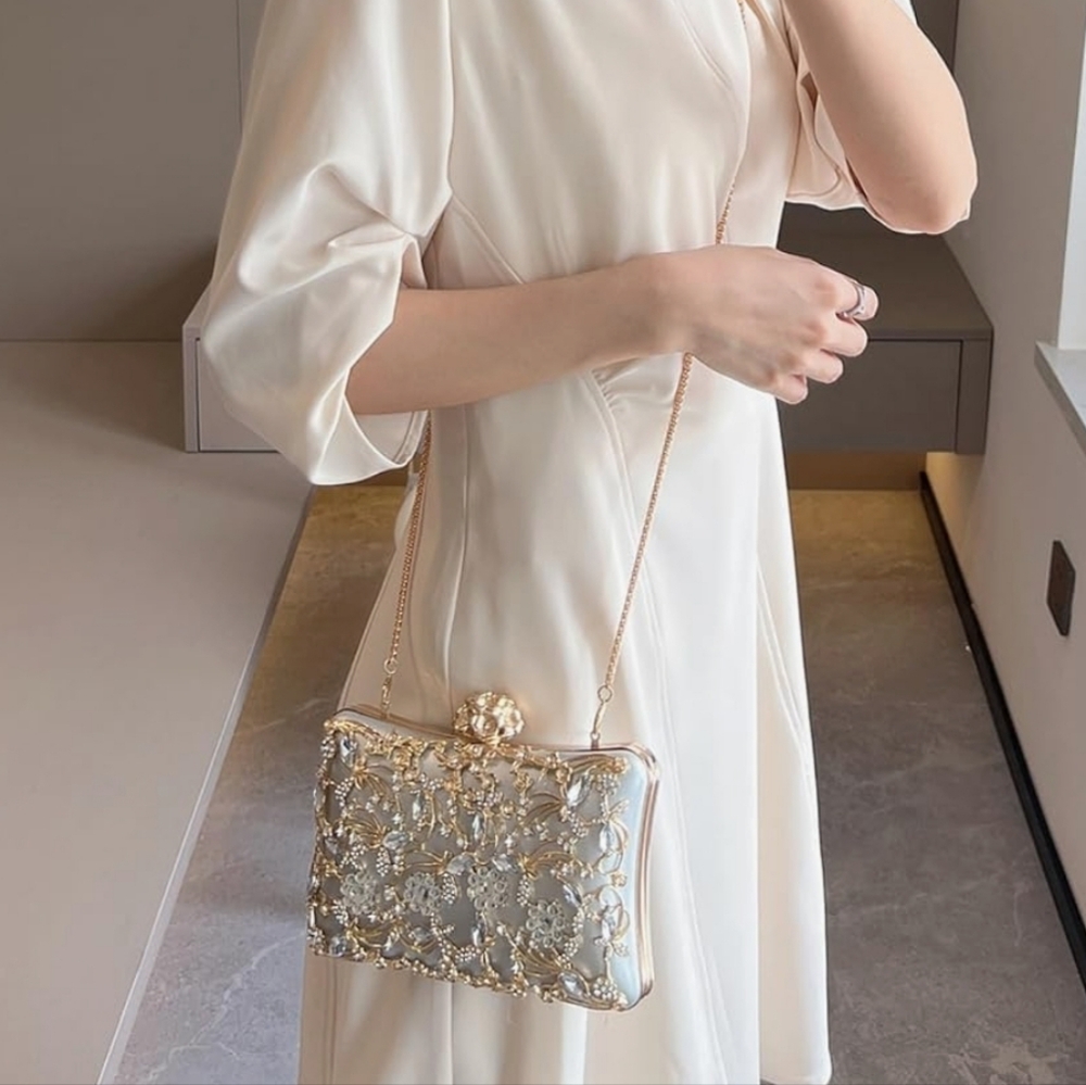 Elegant Gold and Silver Clutch - Picture 12 of 15